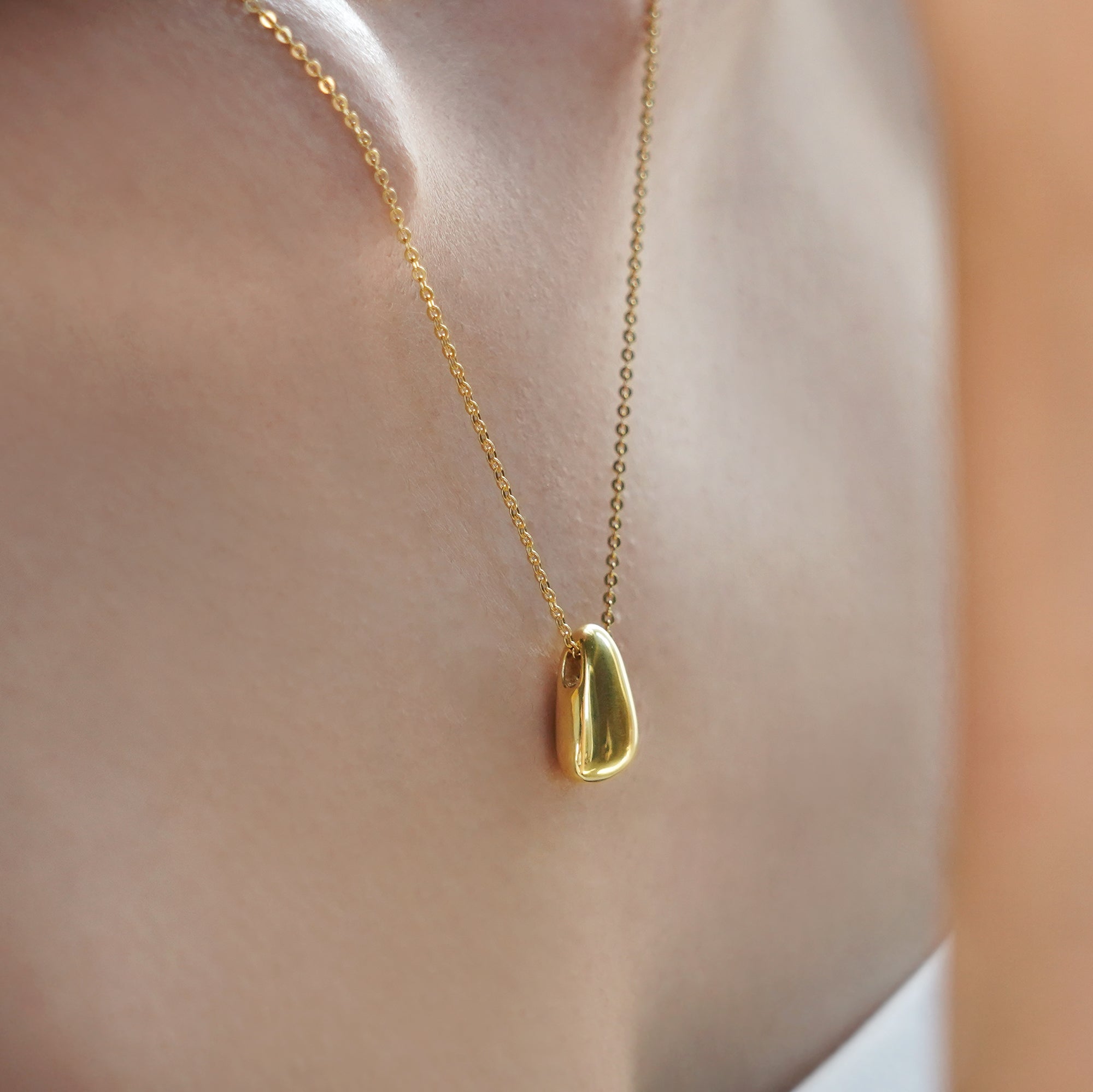 LIQUID DROP NECKLACE - ENGRAVABLE