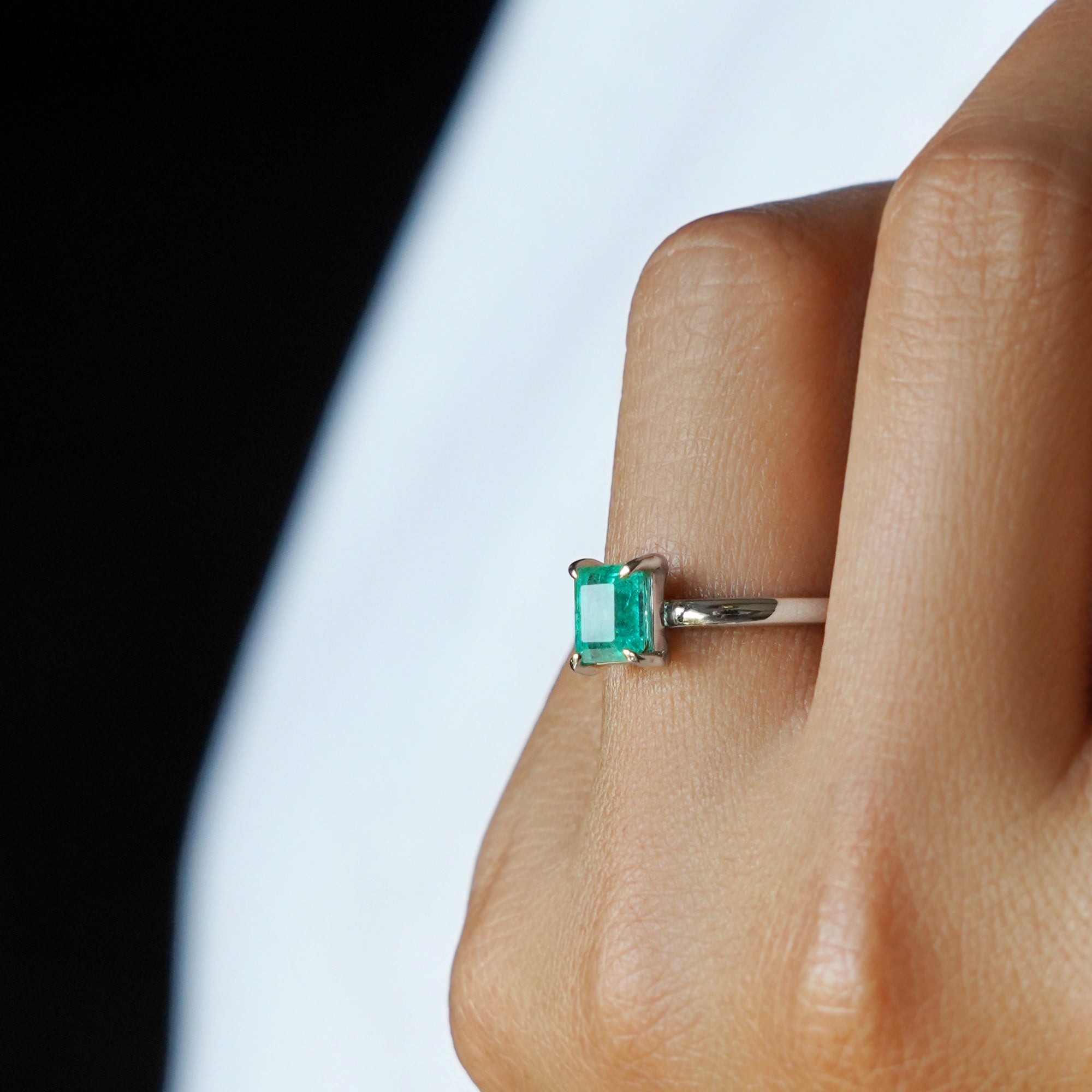 EMERALD RING - SOLID 14K WHITE GOLD