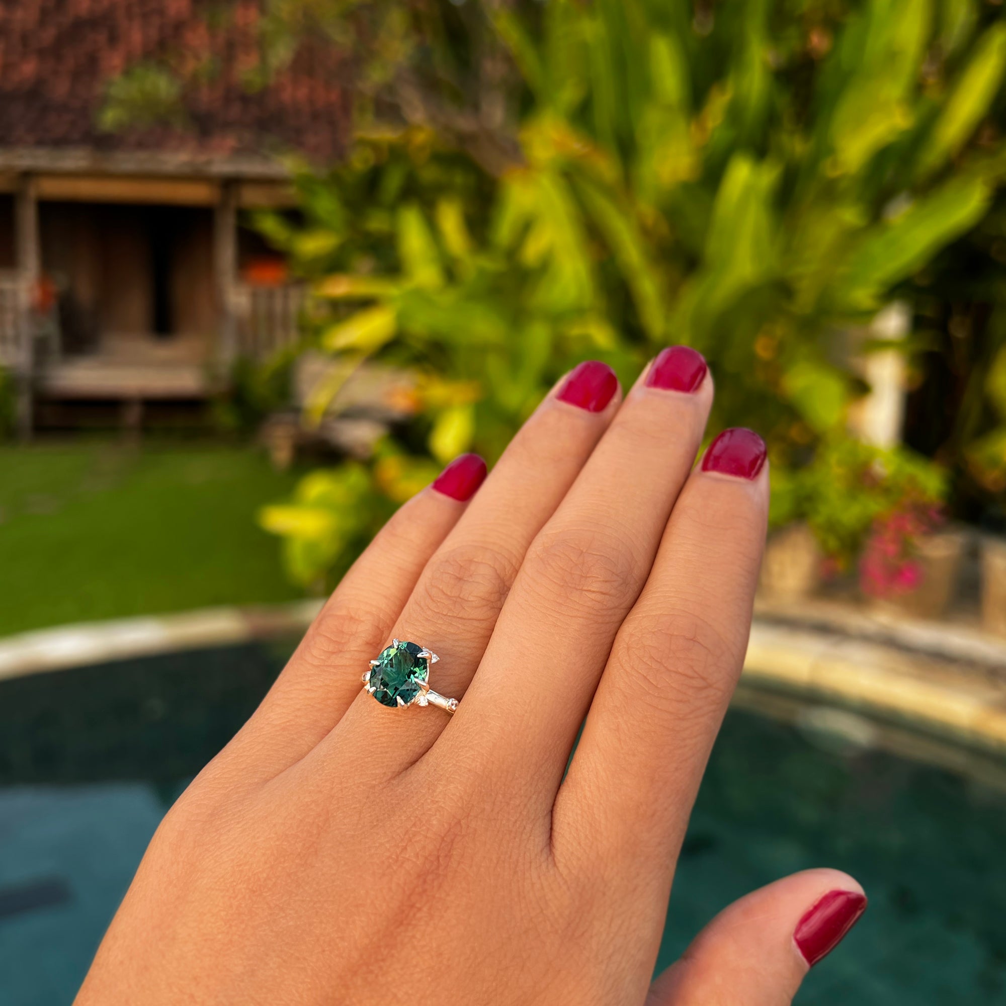 IBU FLOWER GREEN QUARTZ RING