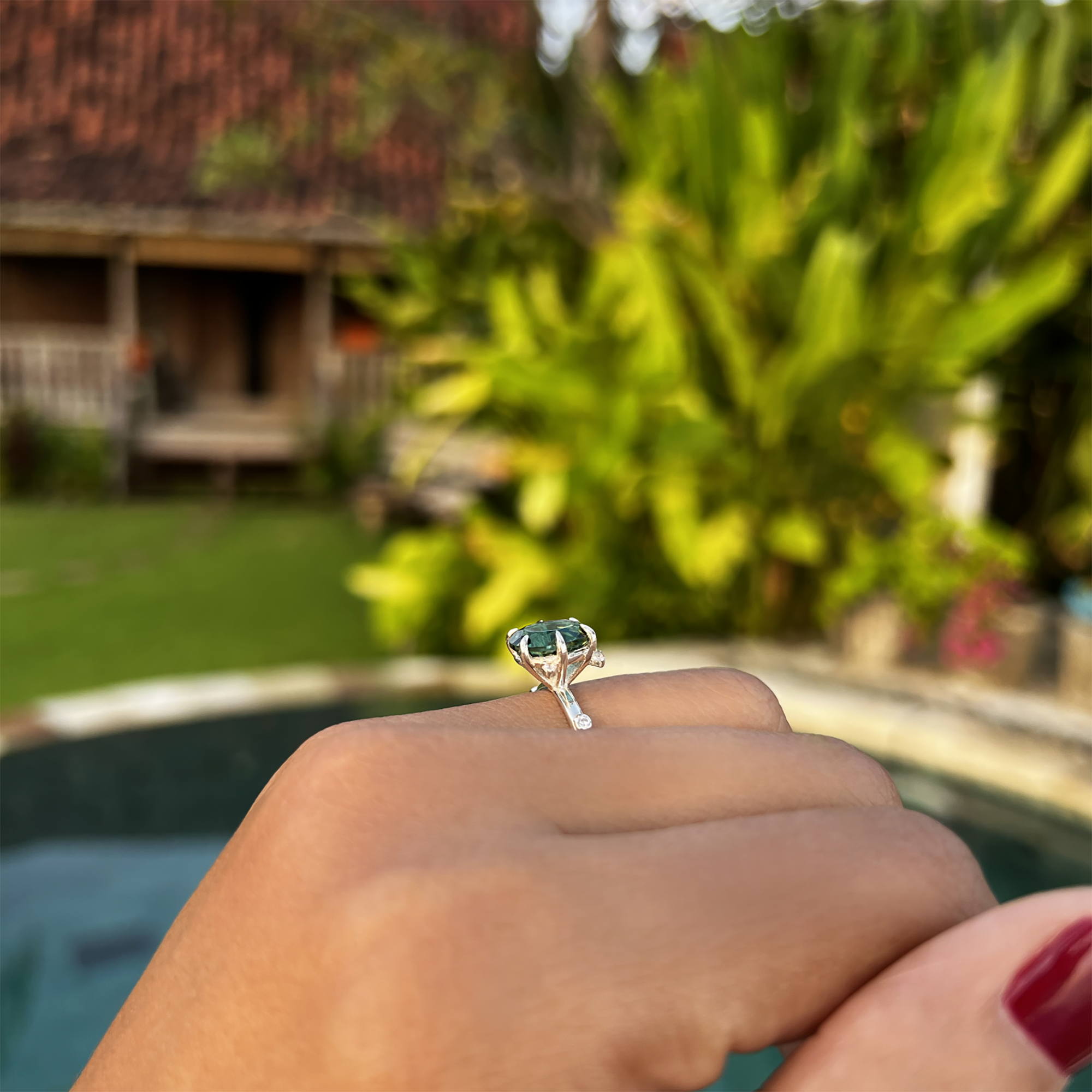 IBU FLOWER GREEN QUARTZ RING